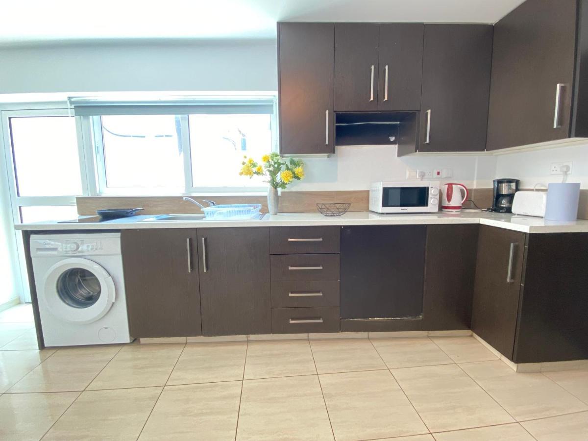 Serena's 2-br In * Larnaca
