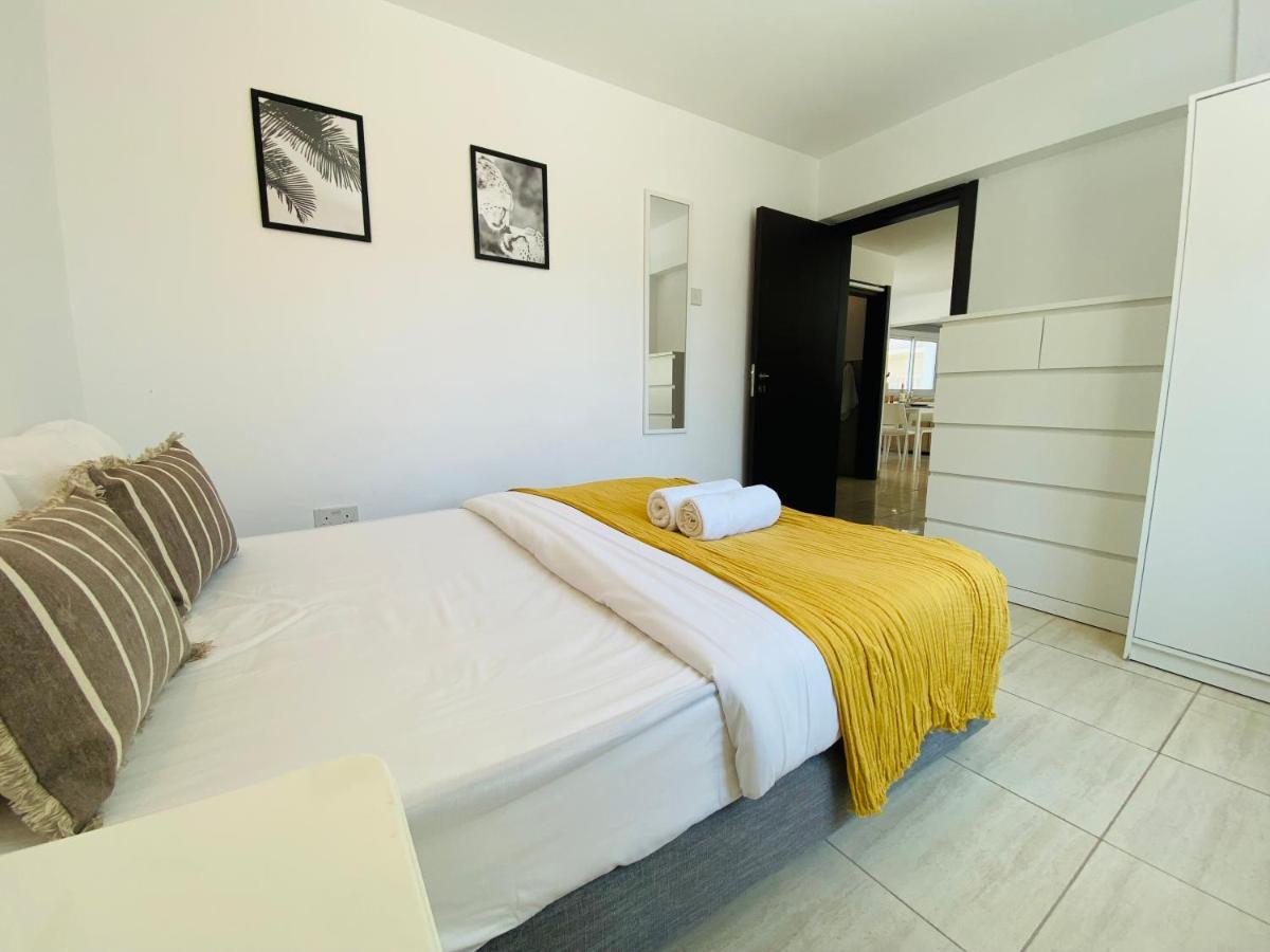 Serena's 2-br In Apartament Larnaca